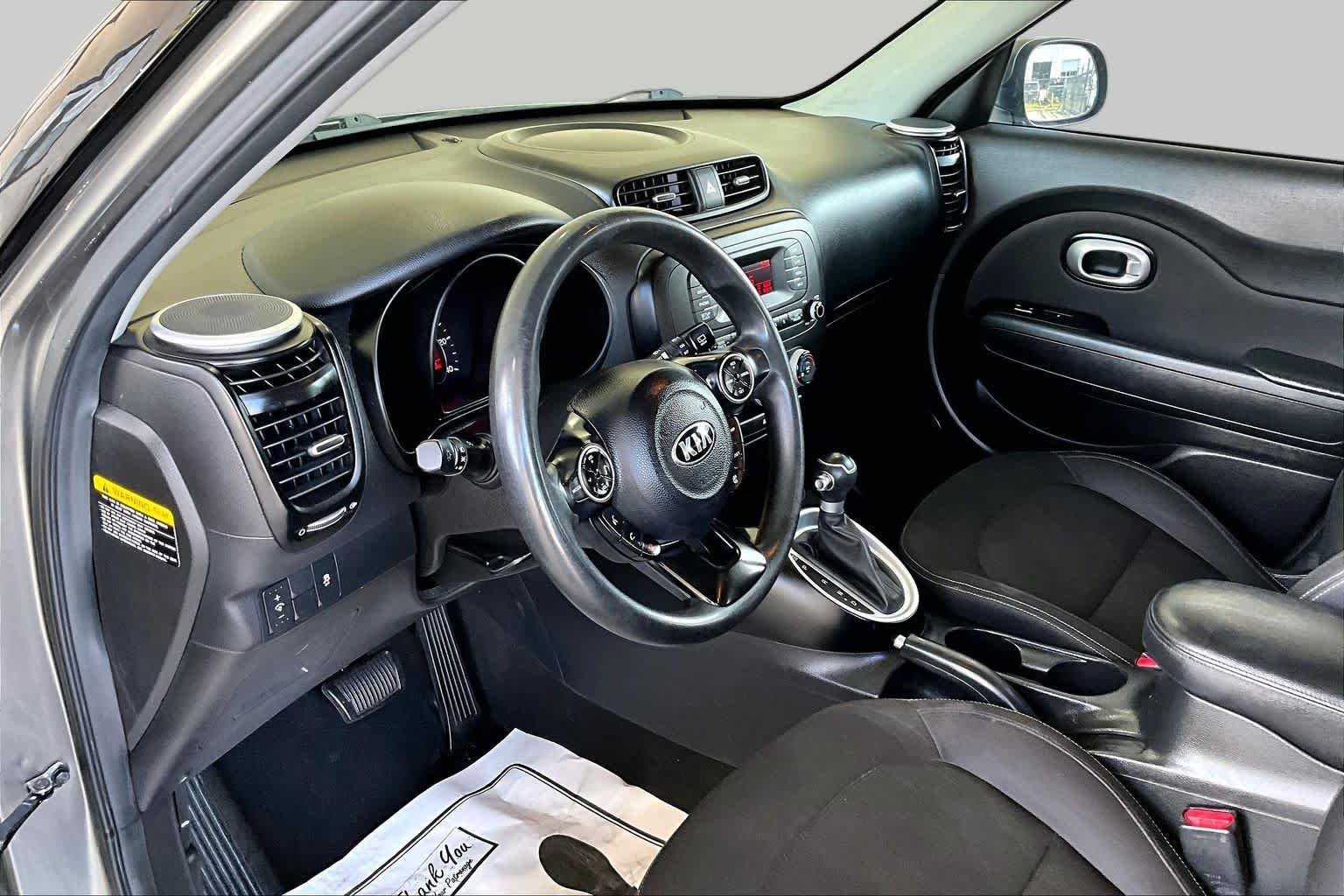 Used 2015 Titanium Gray Kia Base image 16
