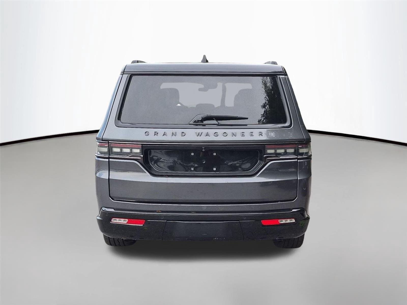 Used 2024 Baltic Gray Metallic Clearcoat Jeep Series II image 4