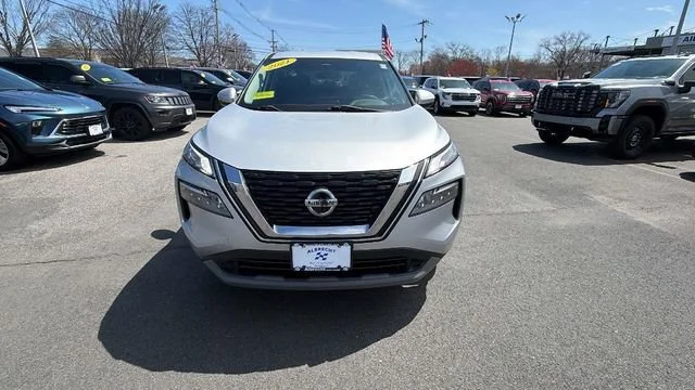 Used 2021 Nissan Rogue SV with VIN 5N1AT3BB8MC809418 for sale in Wakefield, MA