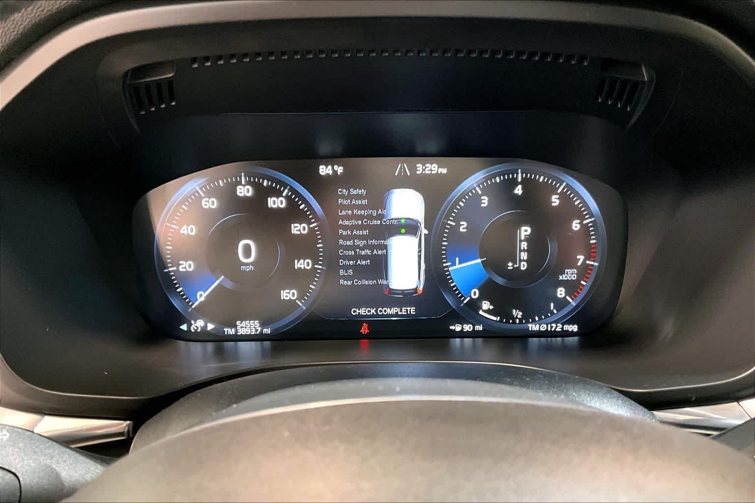 Used 2019 Bright Silver Metallic Volvo Momentum image 25