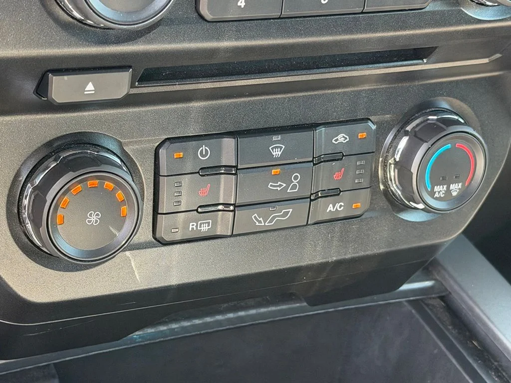 Used 2018 Red Ford XLT image 18