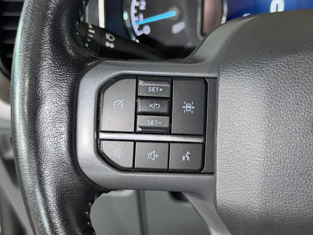 Used 2022 White Ford XLT image 26