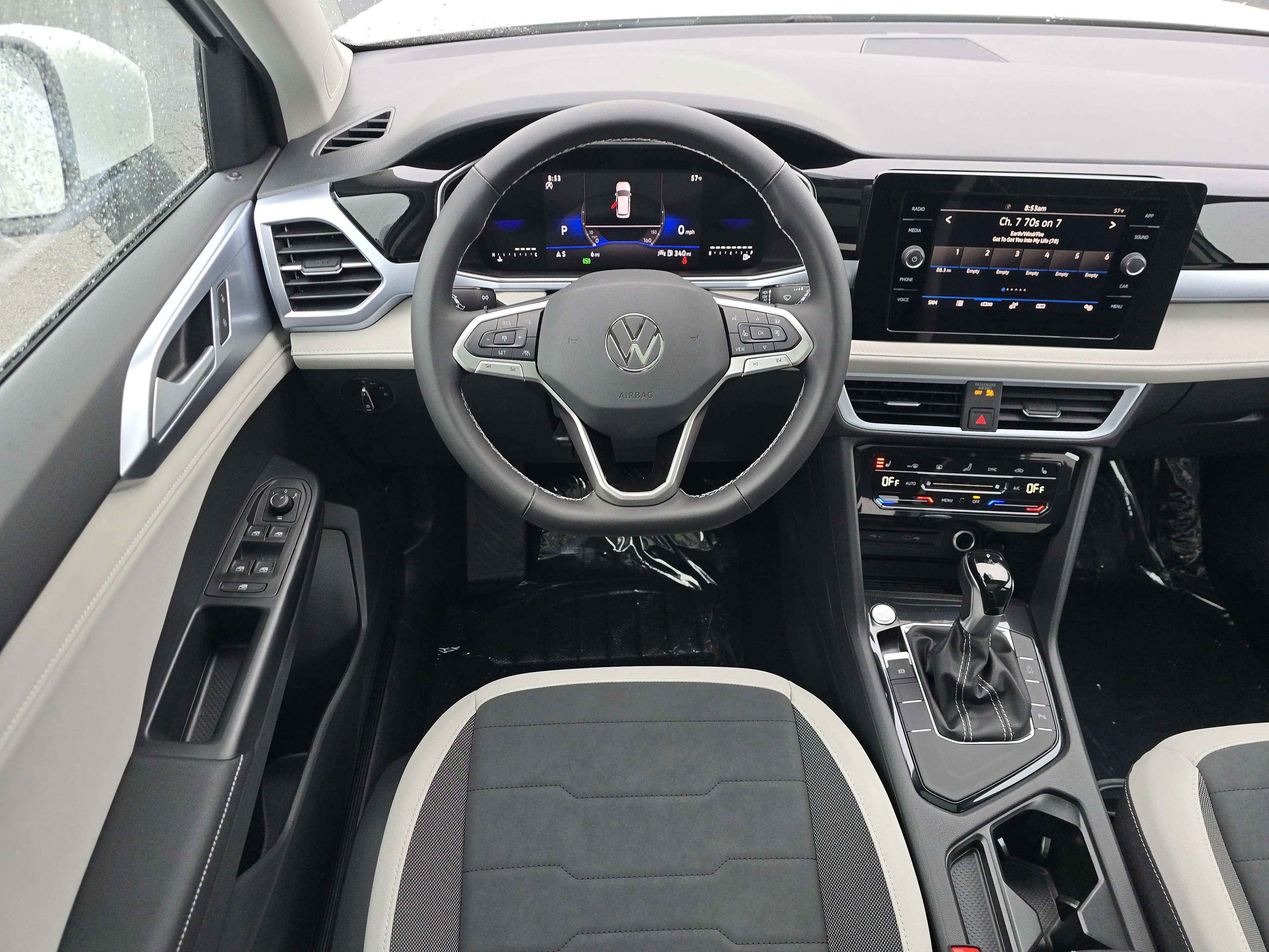 New 2026 Pure White Volkswagen SE image 19