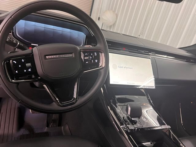 New 2025 Ostuni Pearl White Land Rover Dynamic SE image 11