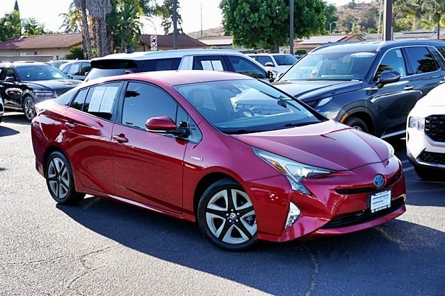 Used 2016 Red Toyota Four Touring image 2