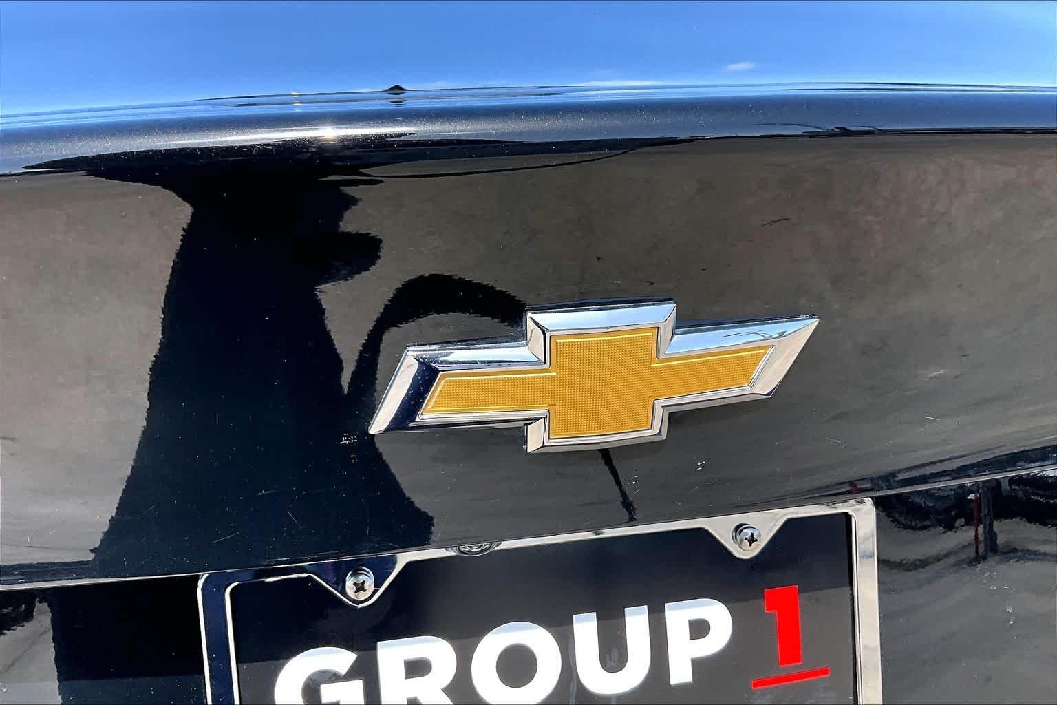 Used 2022 Mosaic Black Metallic Chevrolet LS image 31
