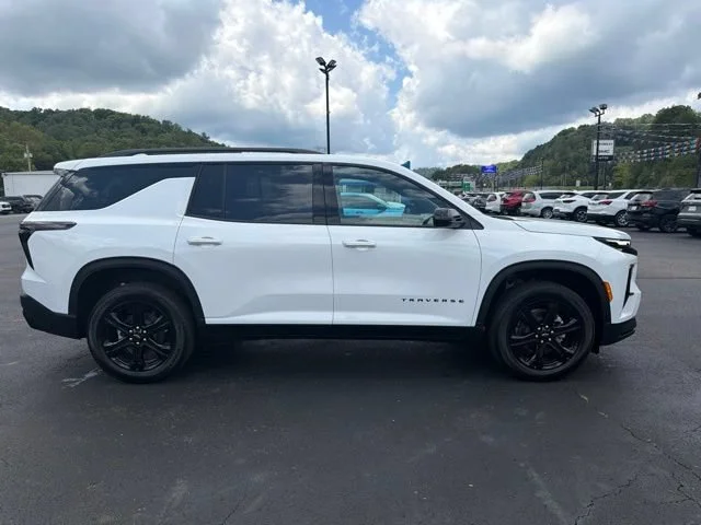 New 2027 Summit White Chevrolet LT image 9