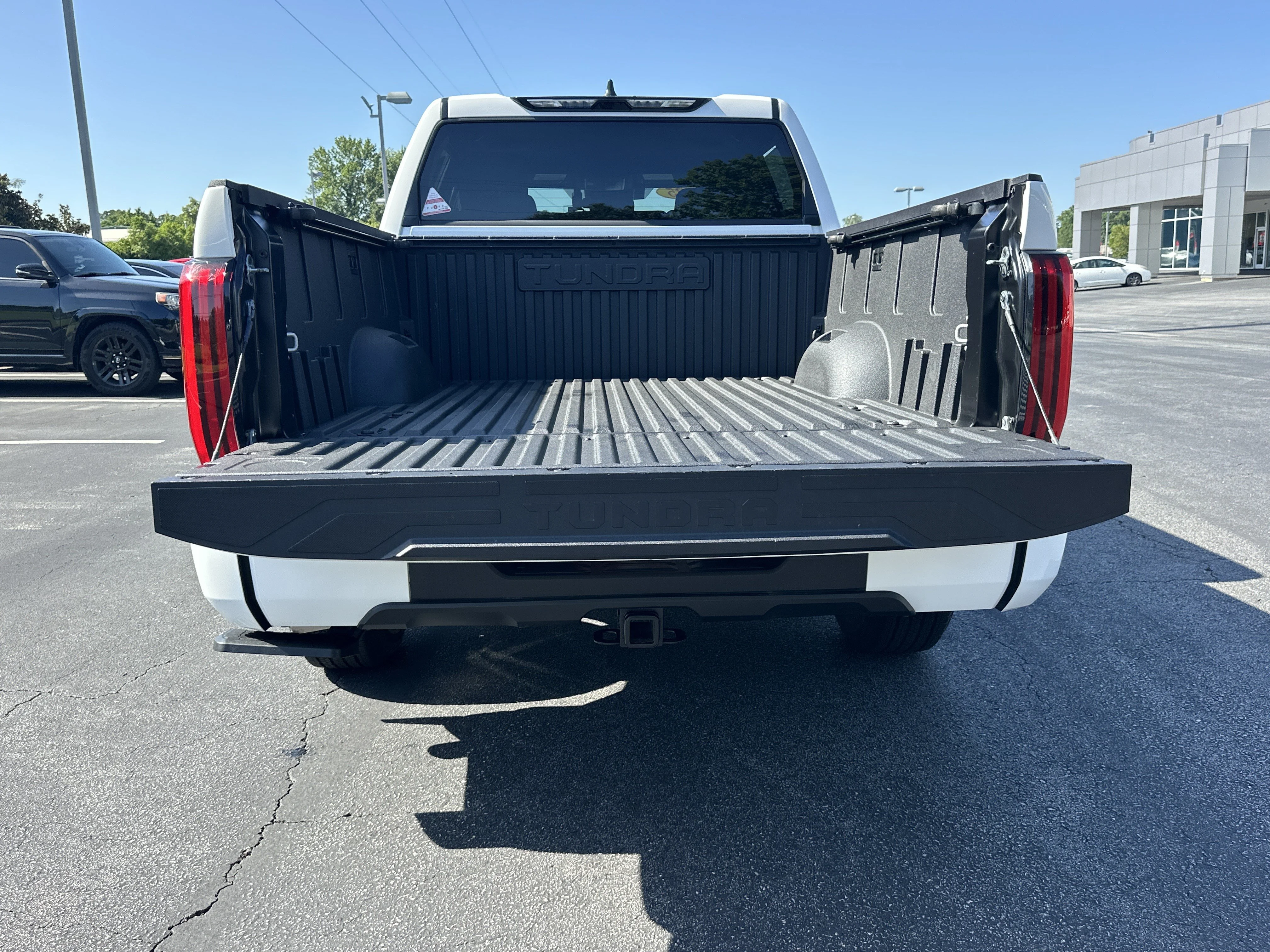 2025 Toyota Tundra SR5 - Photo 18
