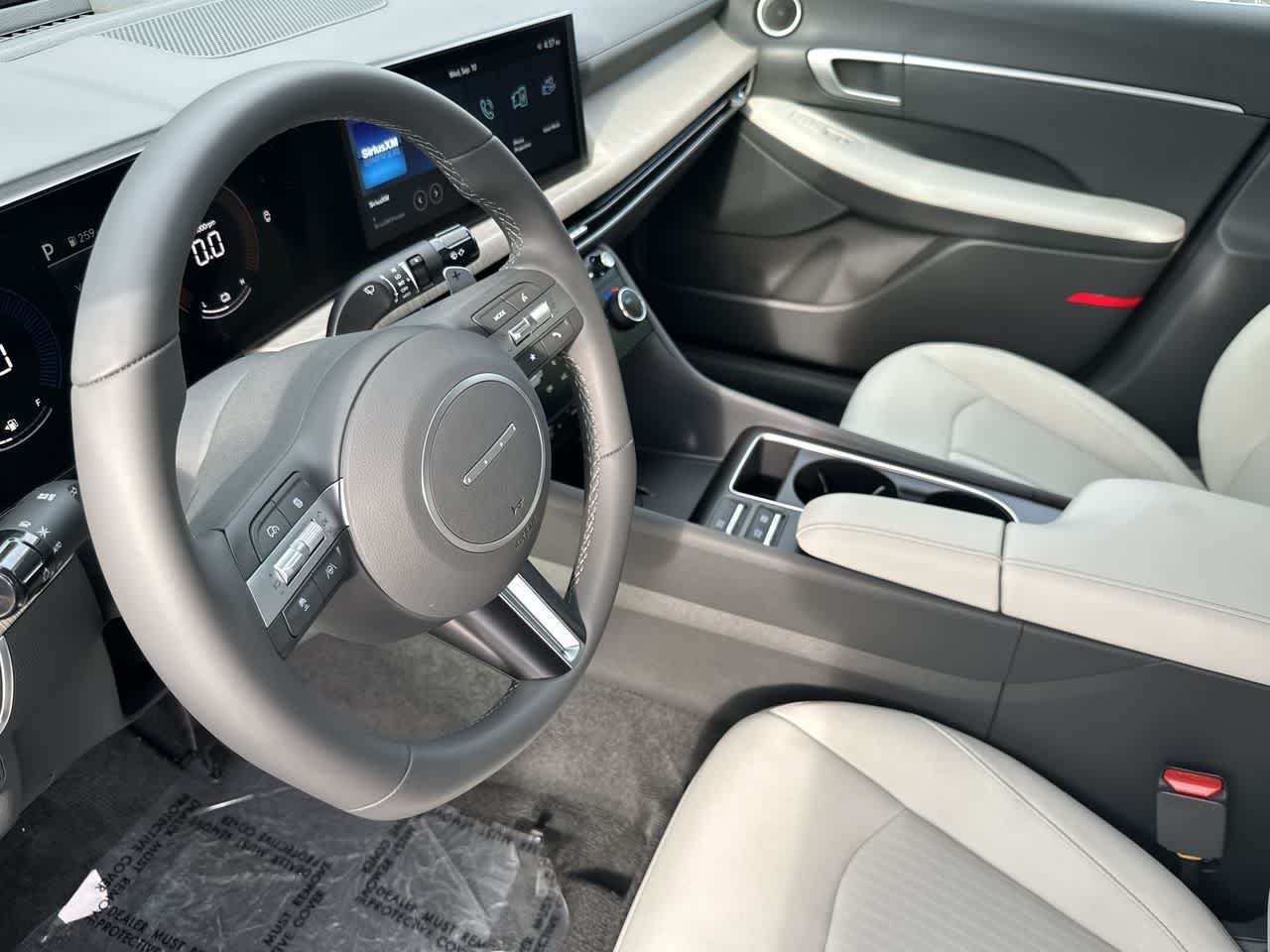 New 2025 Carbon Blue Hyundai SEL image 13