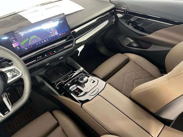 New 2026 Alpine White BMW 530i image 35