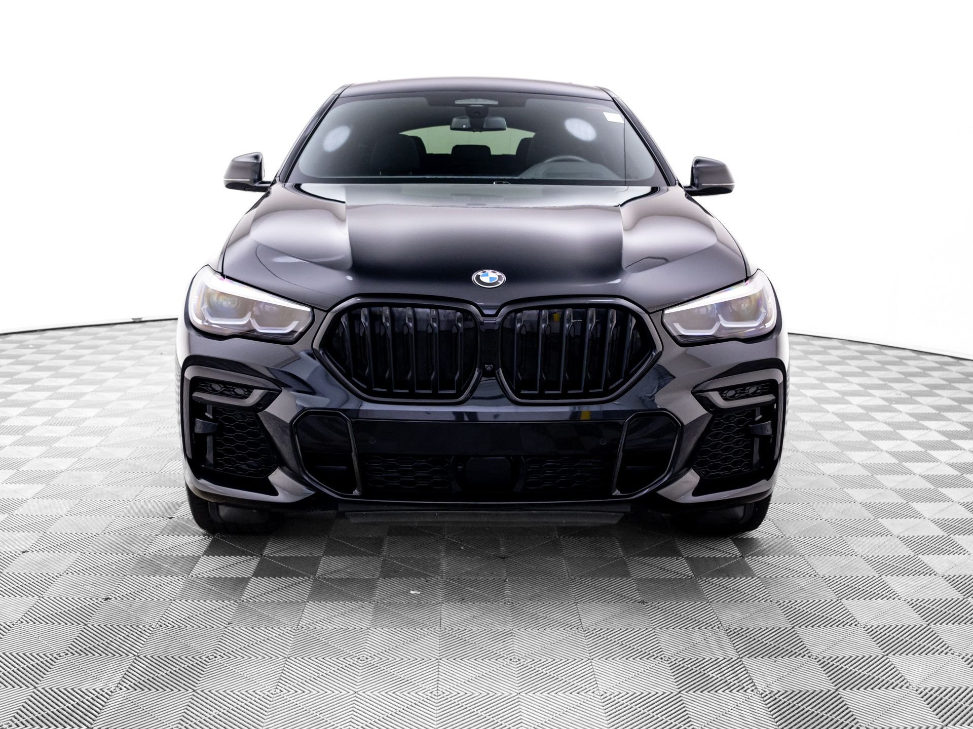 Certified Used 2023 Black Sapphire Metallic BMW xDrive40i image 9