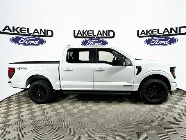 New 2026 White Ford XLT image 2