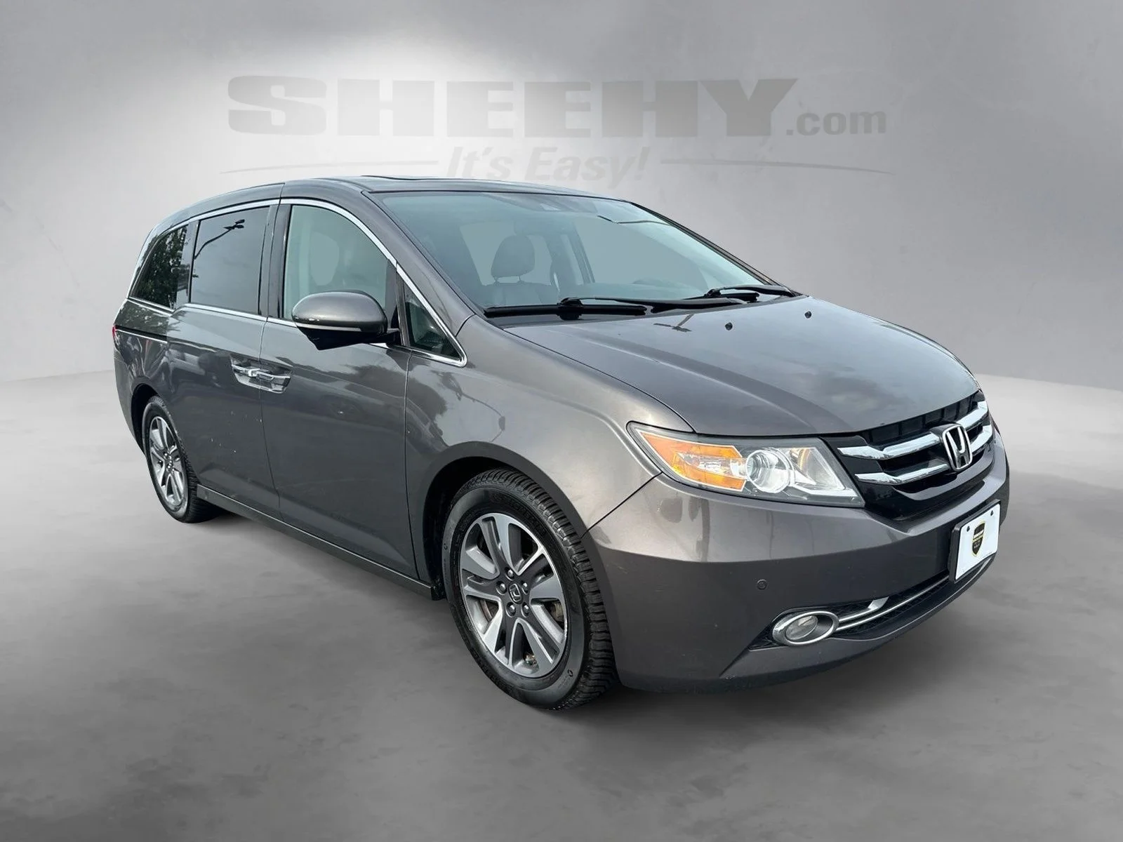 Used 2014 Modern Steel Metallic Honda Touring Elite image 18