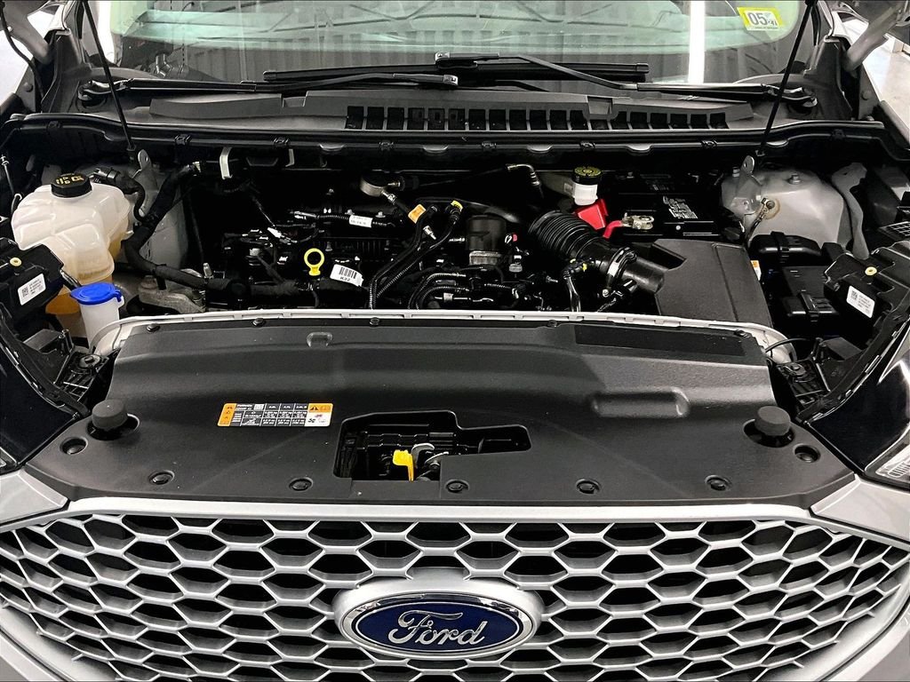 Used 2023 Silver Metallic Ford SEL image 28