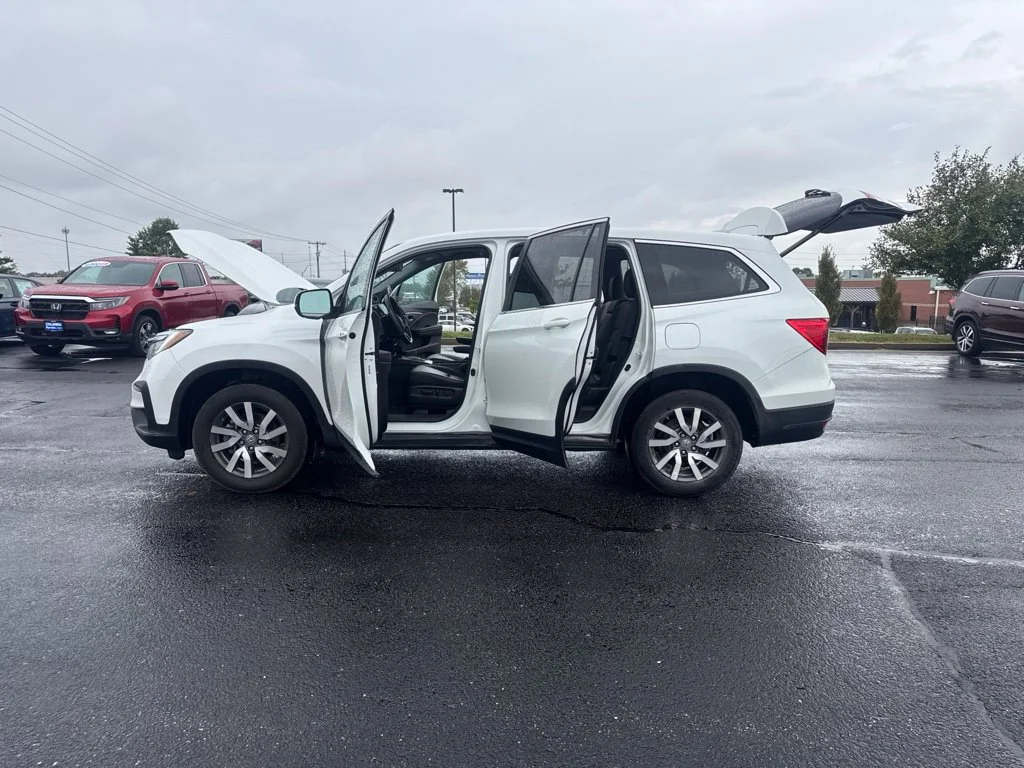 Used 2022 White Honda EX-L image 19