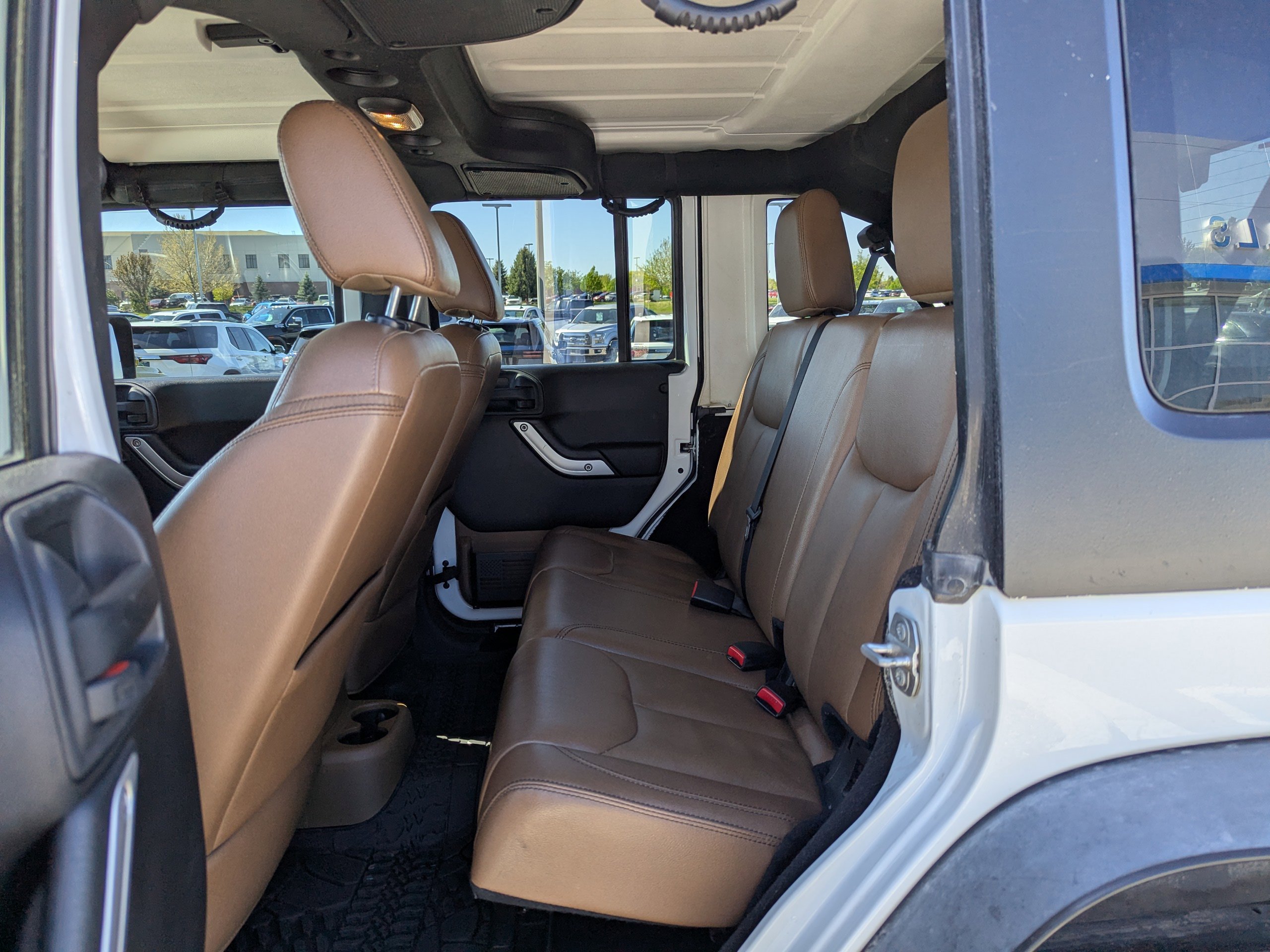 Used 2016 White Jeep Rubicon image 28