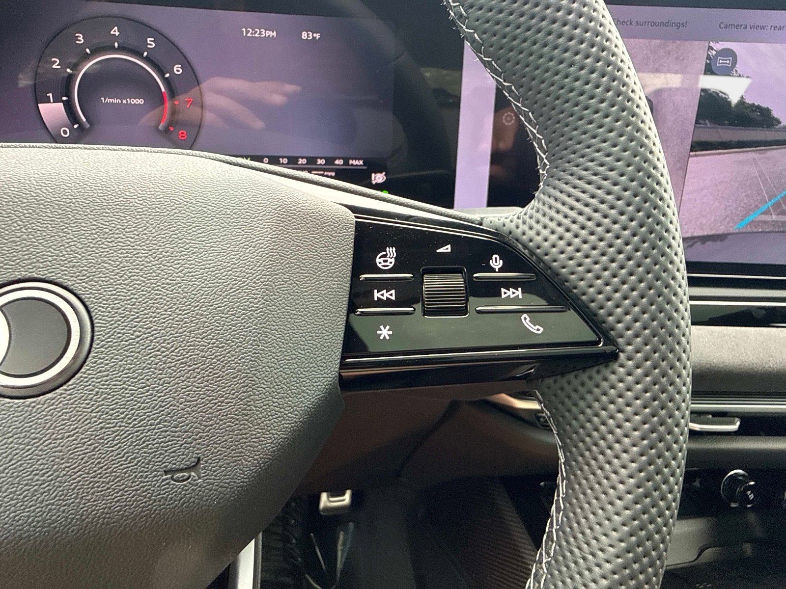 New 2026 Daytona Gray Pearl Effect Audi Prestige image 30