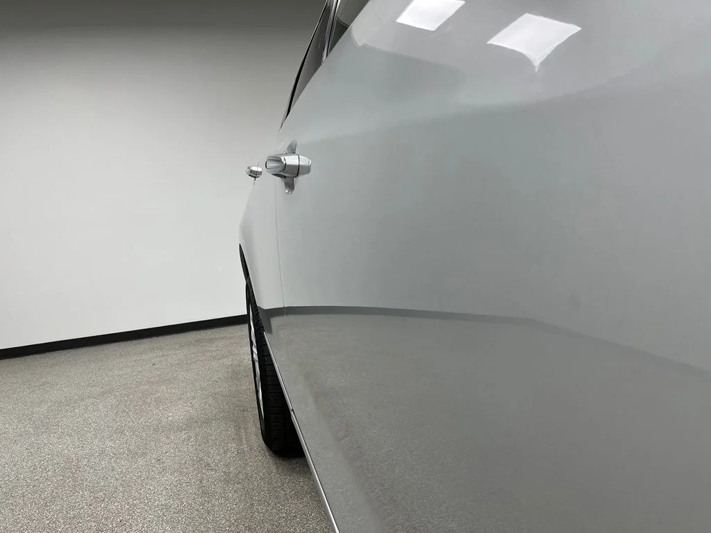 Used 2019 Silver Cadillac Premium Luxury image 11