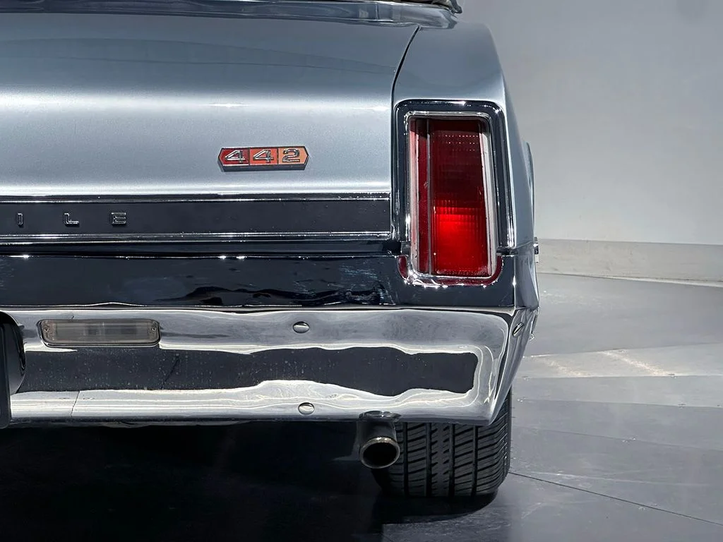 Used 1966 Silver Oldsmobile  image 34