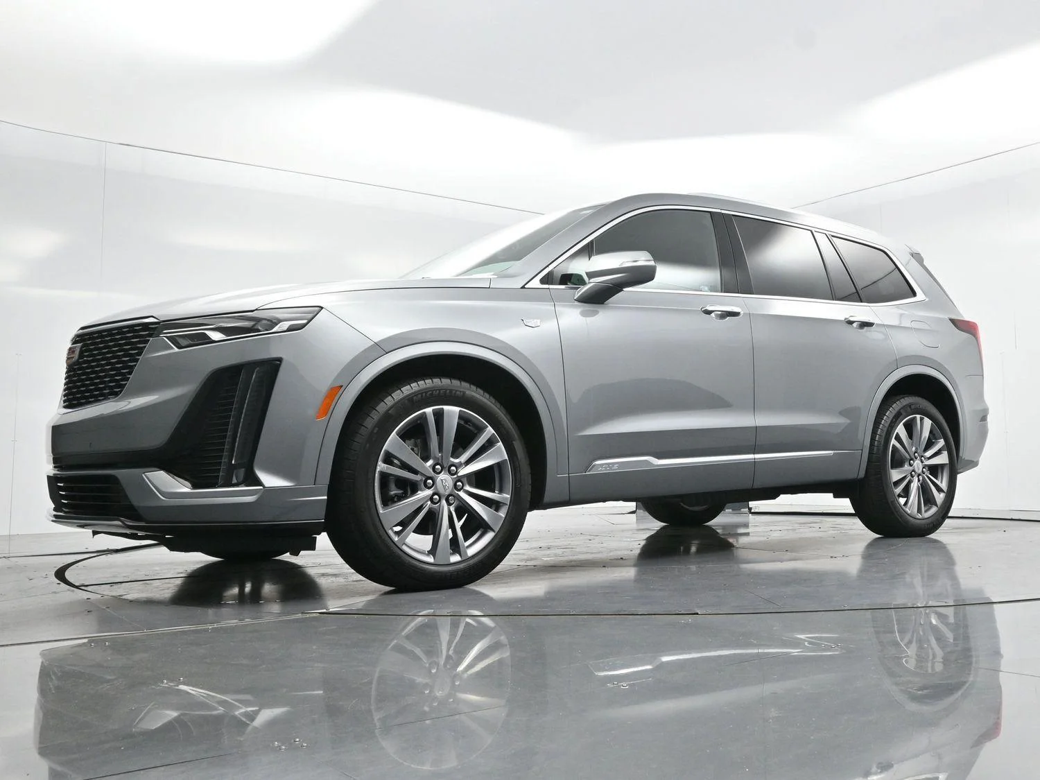 Used 2024 Argent Silver Metallic Cadillac Premium Luxury image 52