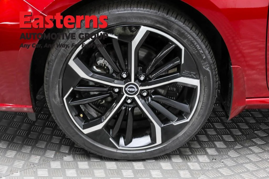 Used 2023 Red Nissan 2.5 SR image 30