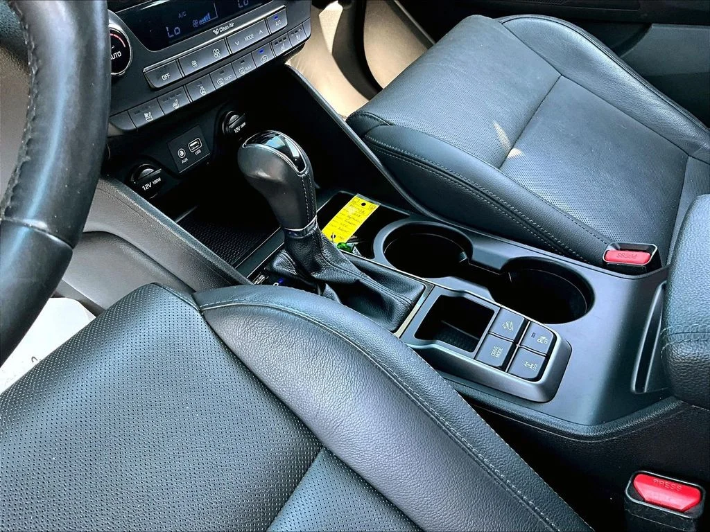 Used 2018 Silver Hyundai Limited image 18