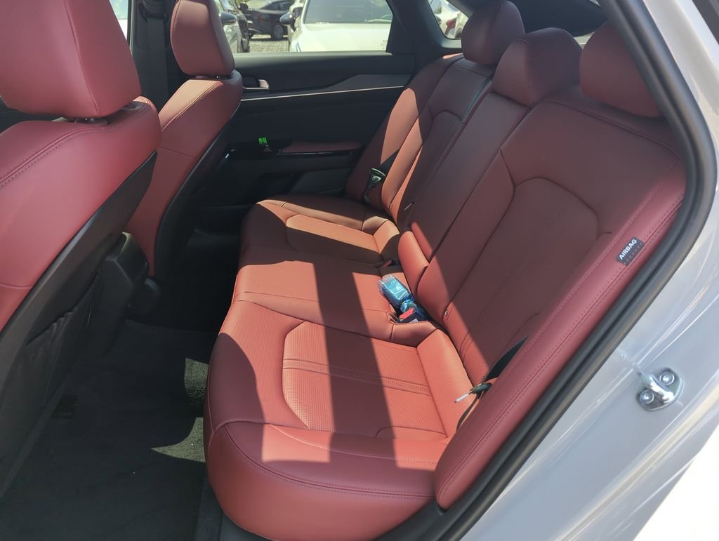 New 2026 Wolf Gray Kia GT-Line image 30