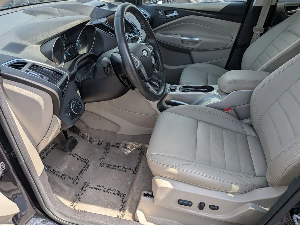 Used 2013 Black Ford SEL image 19