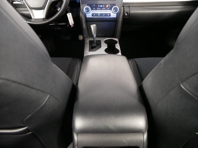 Used 2014 Magnetic Gray Metallic Toyota SE image 23
