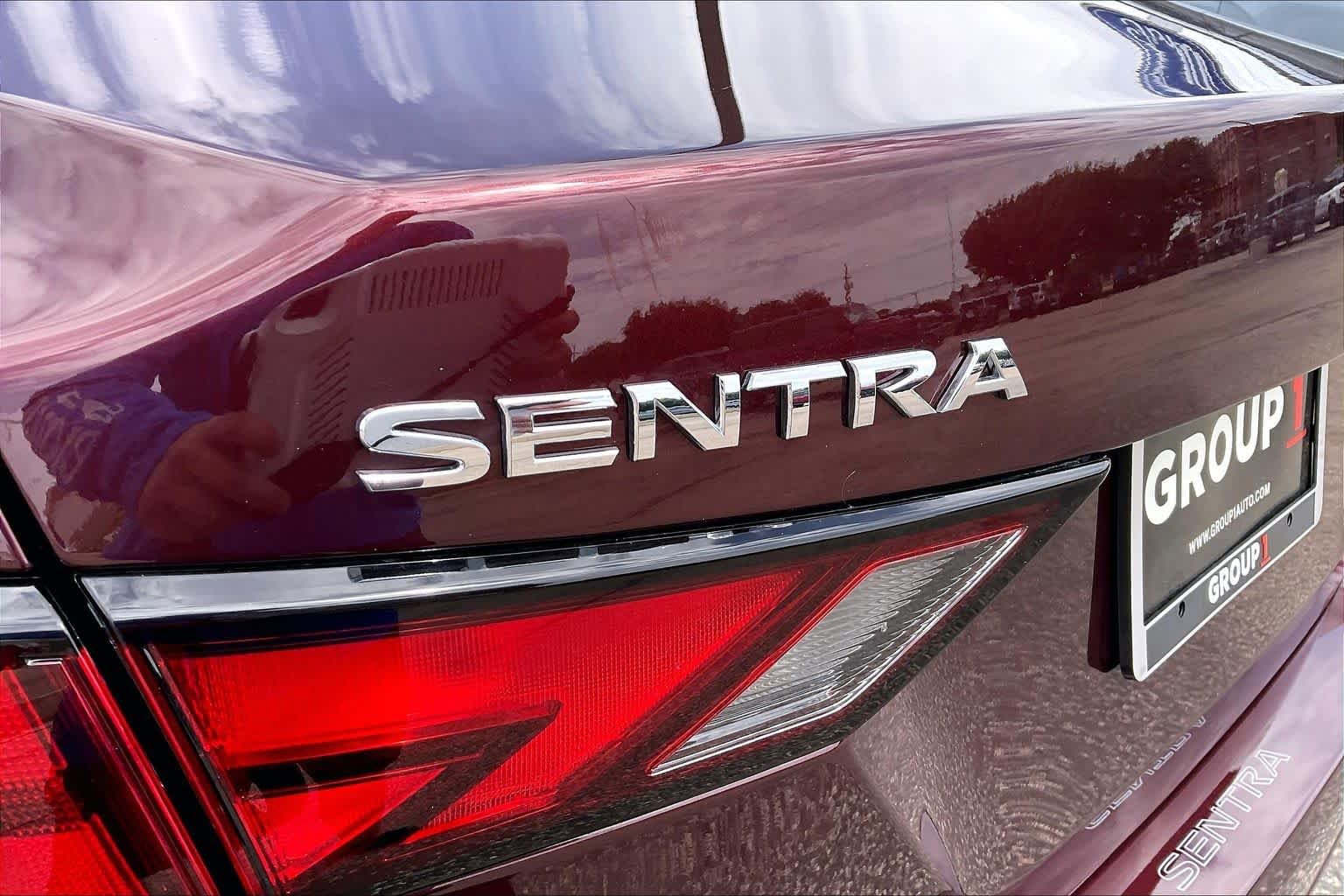 Used 2025 Rosewood Metallic Nissan SV image 29