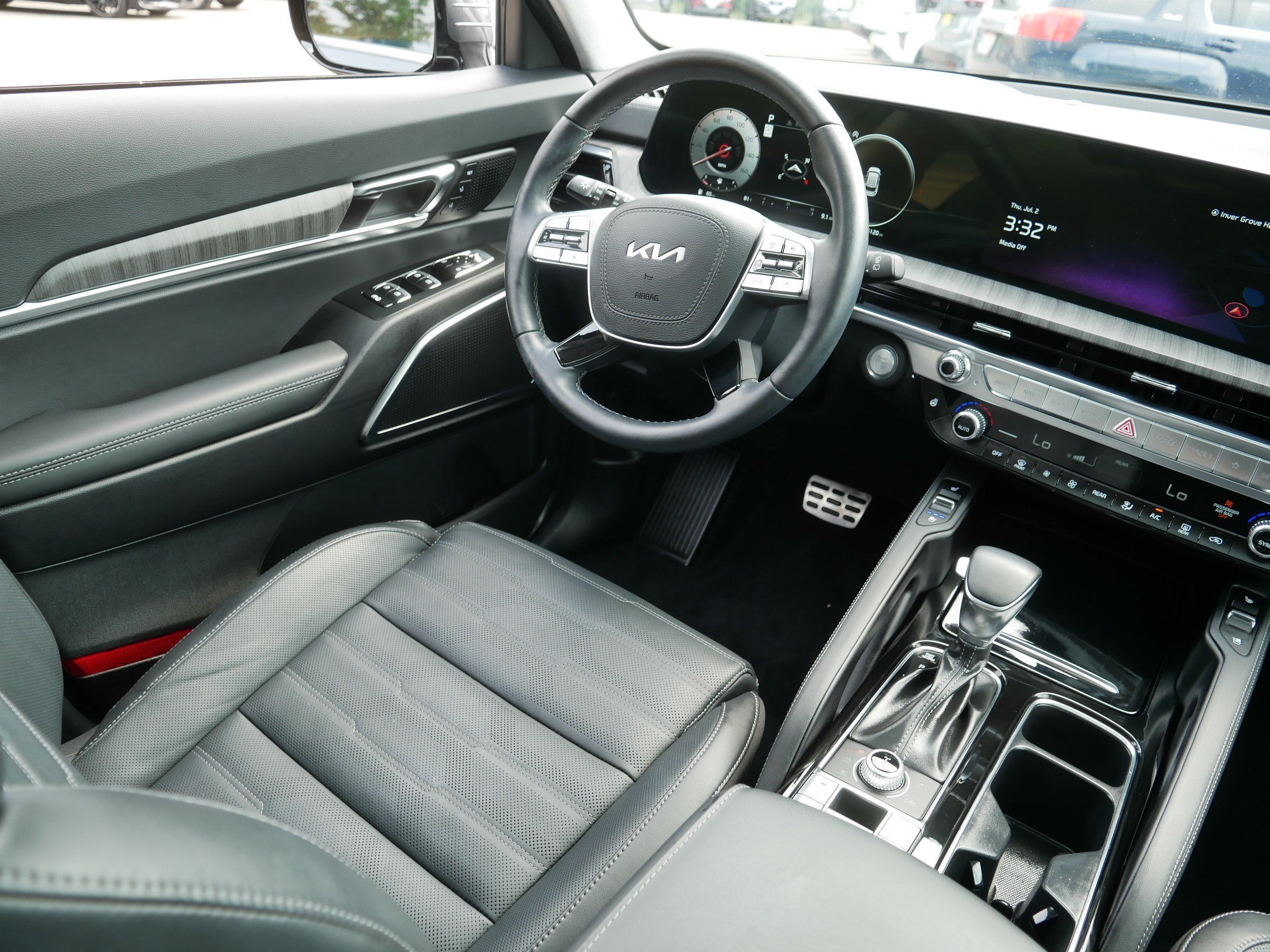 Certified Used 2024 Gravity Gray Kia SX Prestige image 9