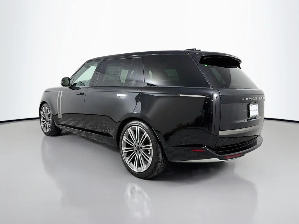 New 2026 Santorini Black Land Rover SE LWB 7-Seats / V8 image 7