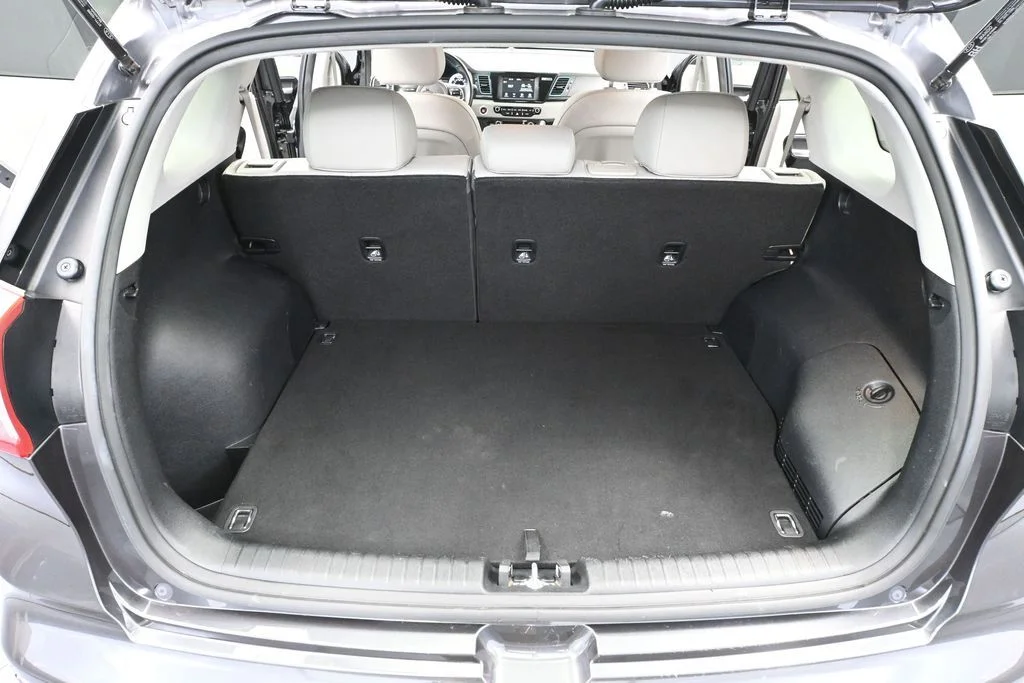 Used 2019 Gray Kia EX image 38