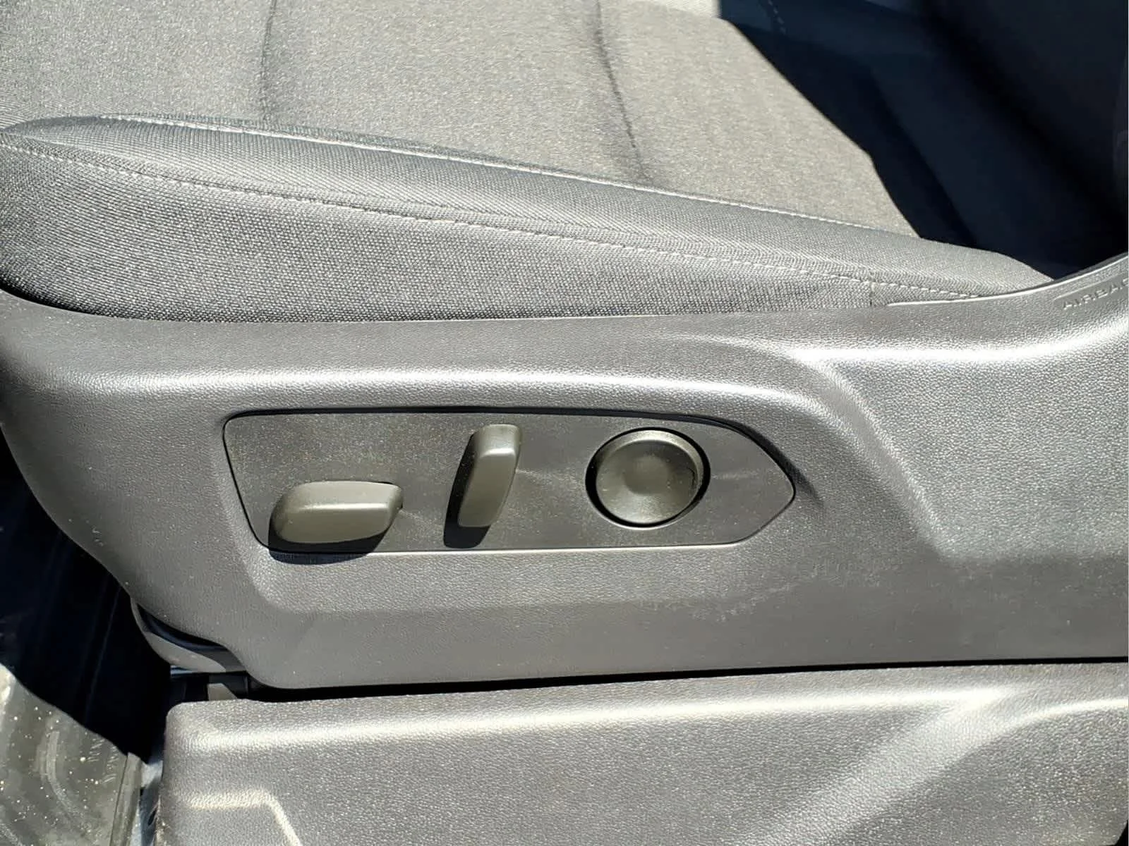 Used 2024 Sterling Metallic GMC Elevation image 16
