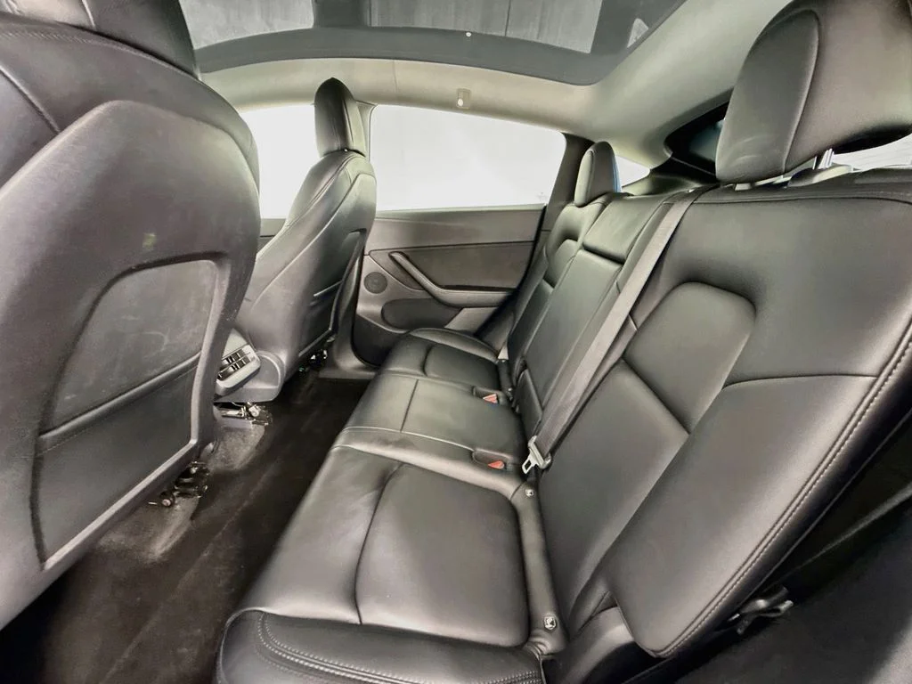 Used 2021 White Tesla Long Range image 25