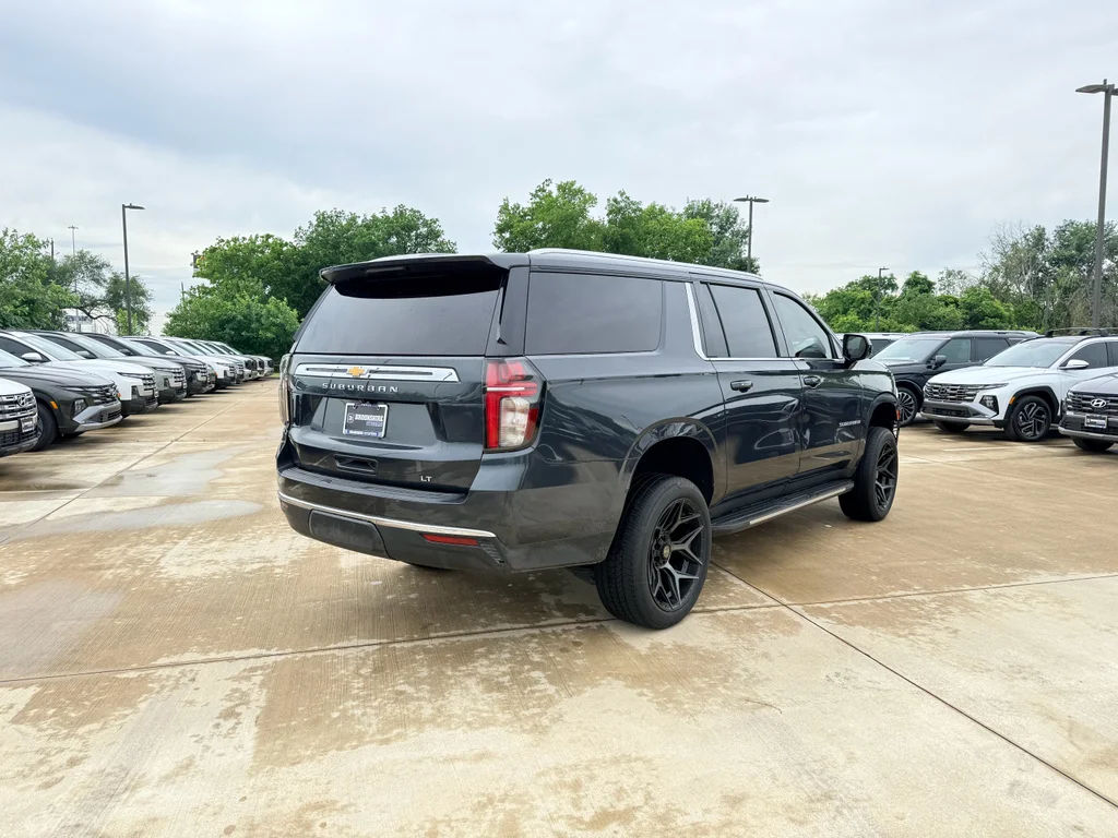 Used 2022 Evergreen Gray Metallic Chevrolet LT image 6