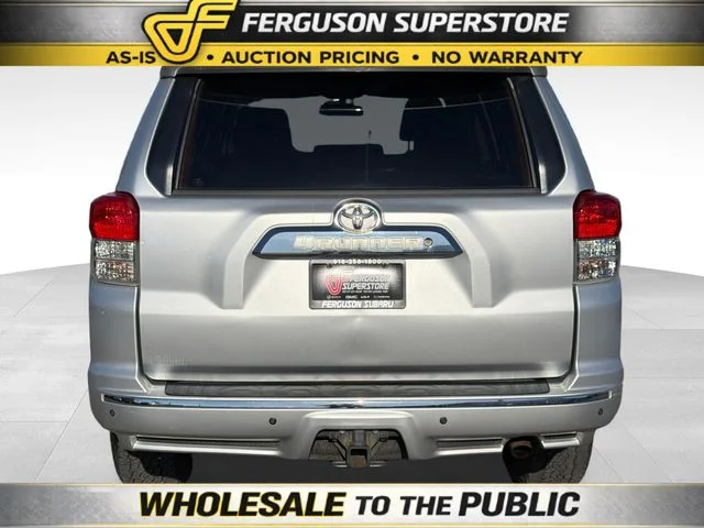 Used 2011 Silver Toyota SR5 image 6