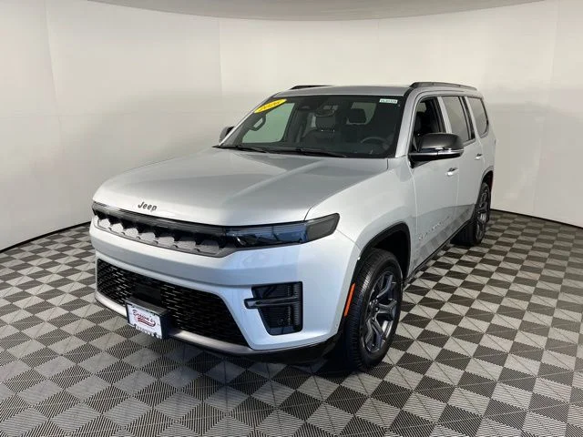 Used 2026 Silver Jeep Limited Altitude image 3
