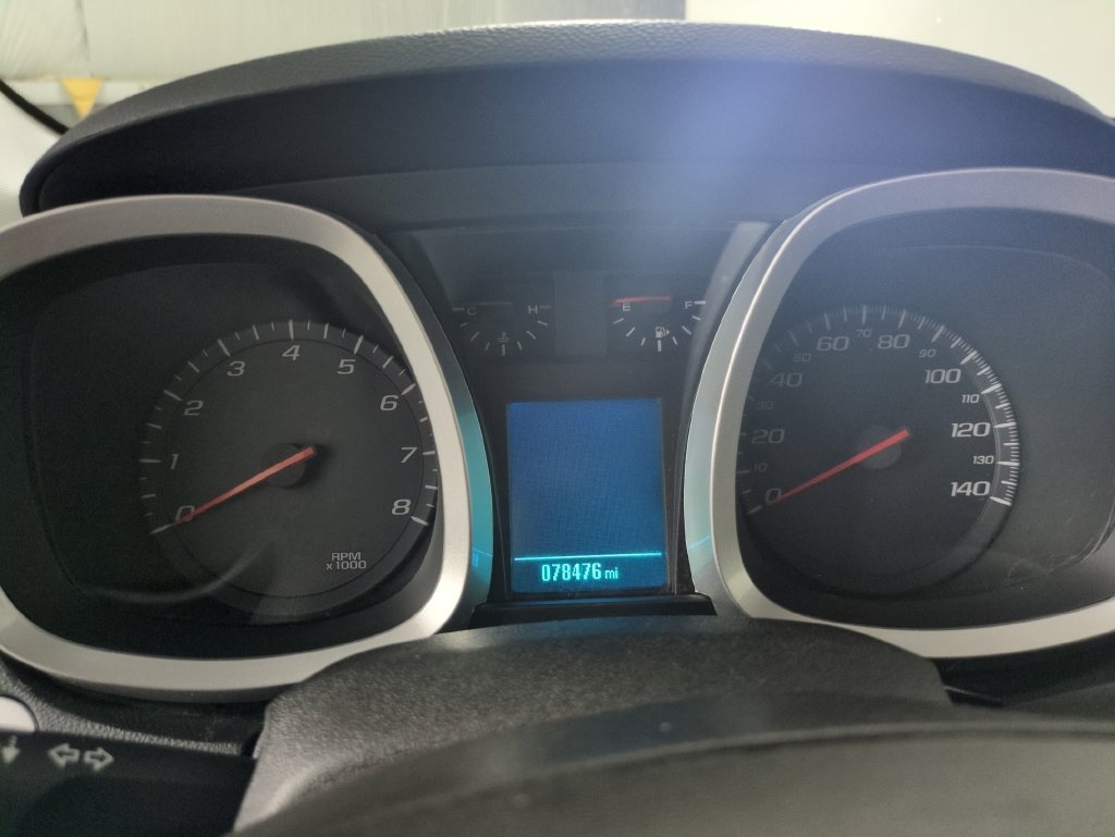 Used 2015 Silver Ice Metallic Chevrolet LS image 17