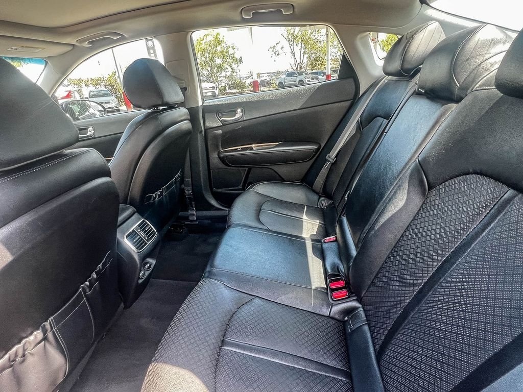 Used 2016 Blue Kia EX image 17