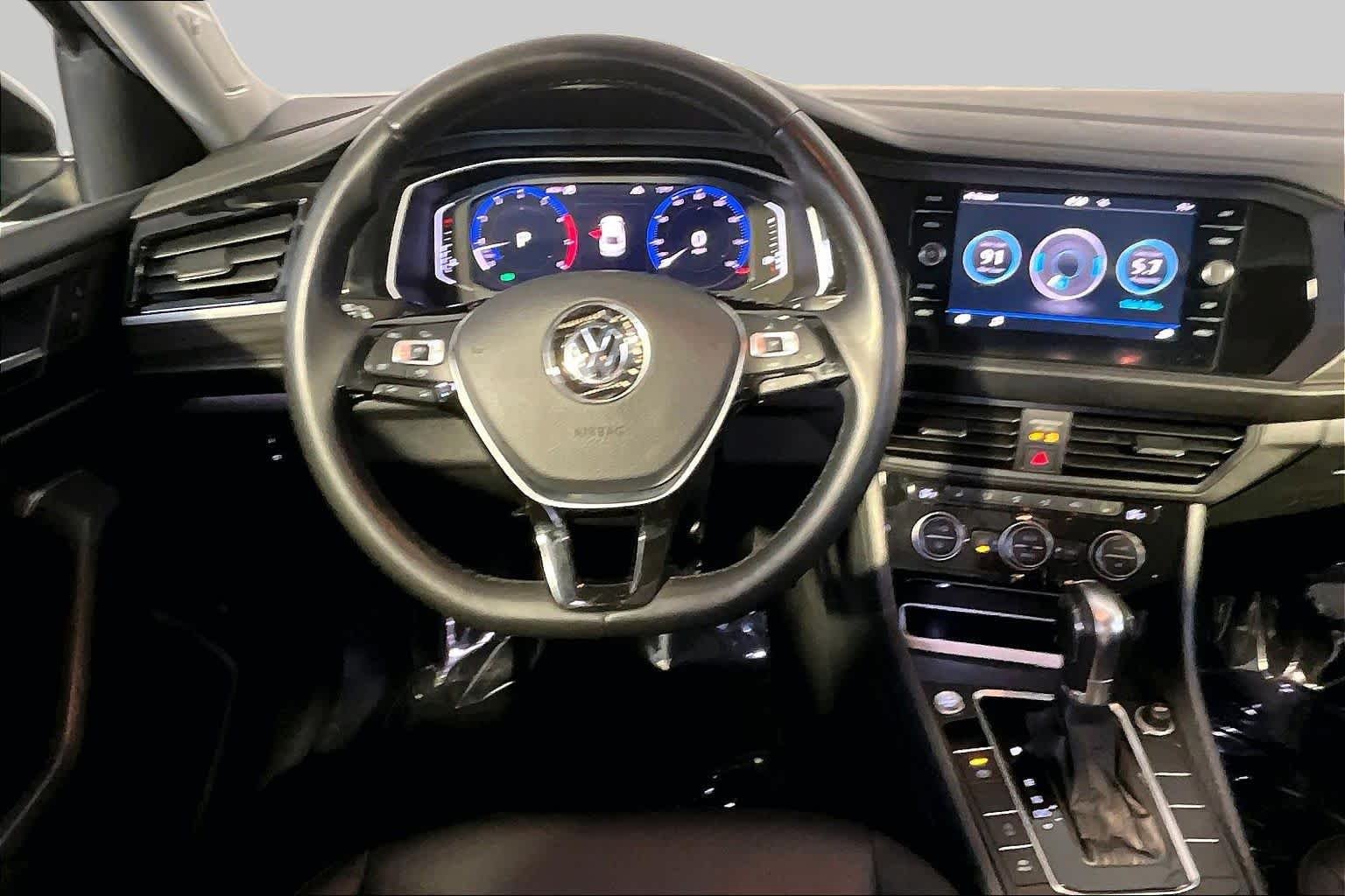 Used 2019 Deep Black Pearl Volkswagen SEL image 6