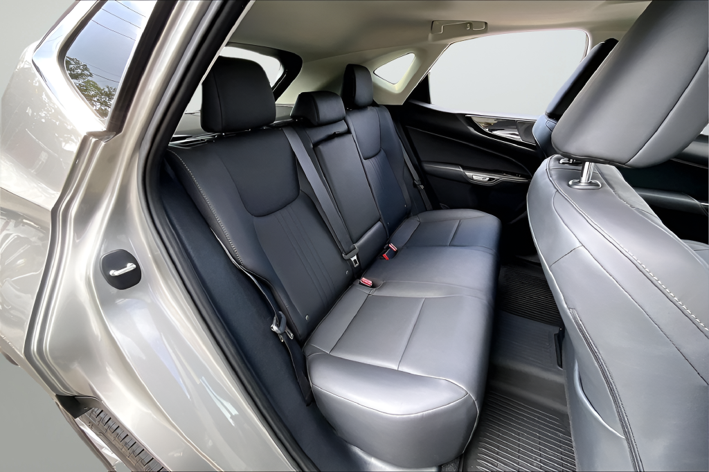 Used 2022 Silver Lexus 350 Premium image 20