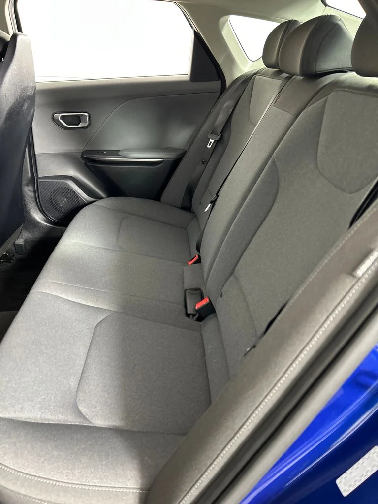 Used 2025 Blue Kia LXS image 17
