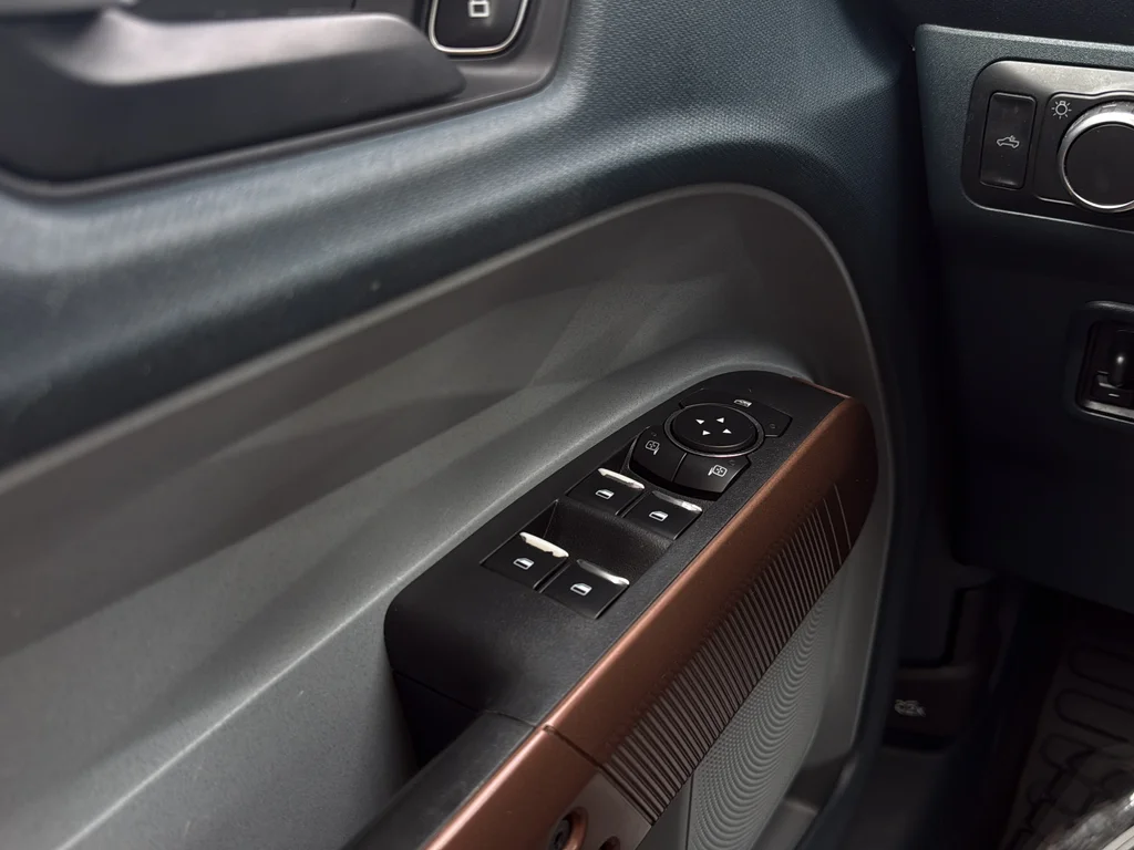Used 2022 Cactus Ford Lariat image 11