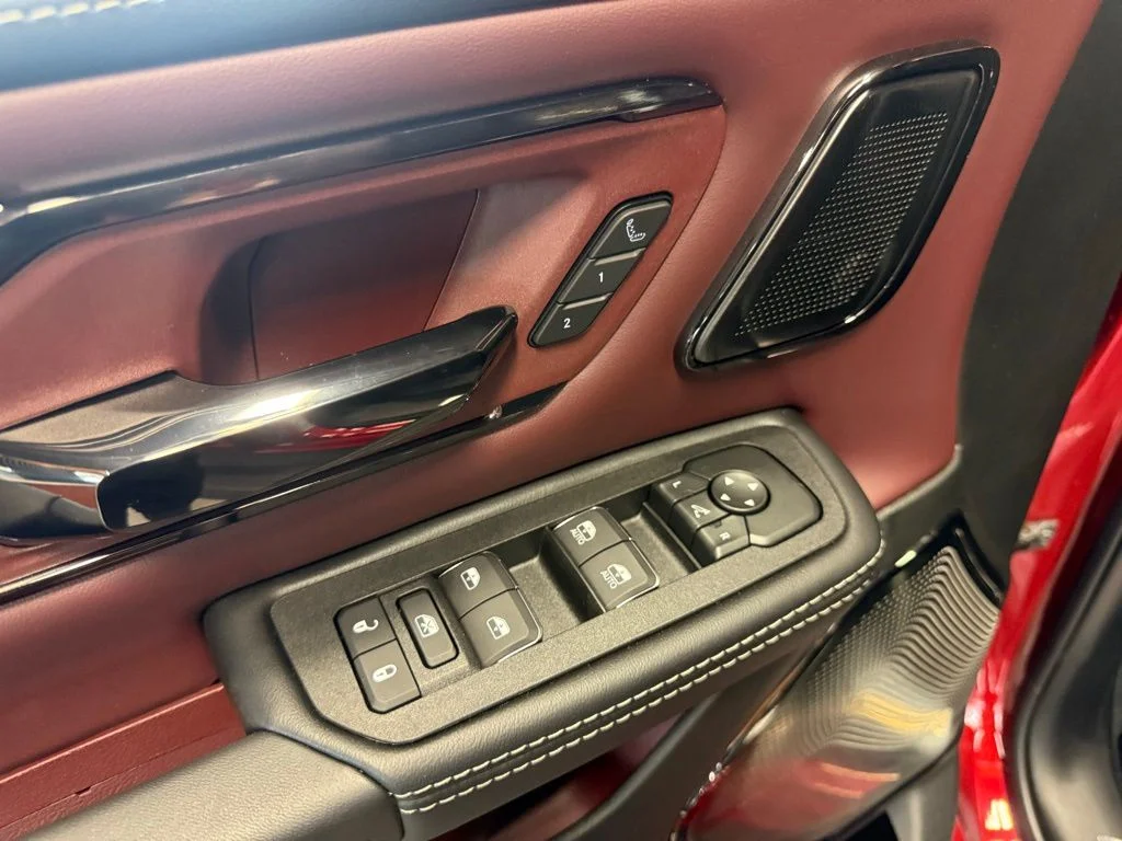 New 2026 Molten Red Pearl-Coat Exterior Paint RAM Limited image 16