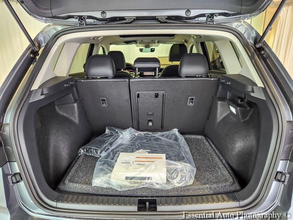 New 2026 Platinum Gray Metallic Volkswagen 1.5T SEL image 17