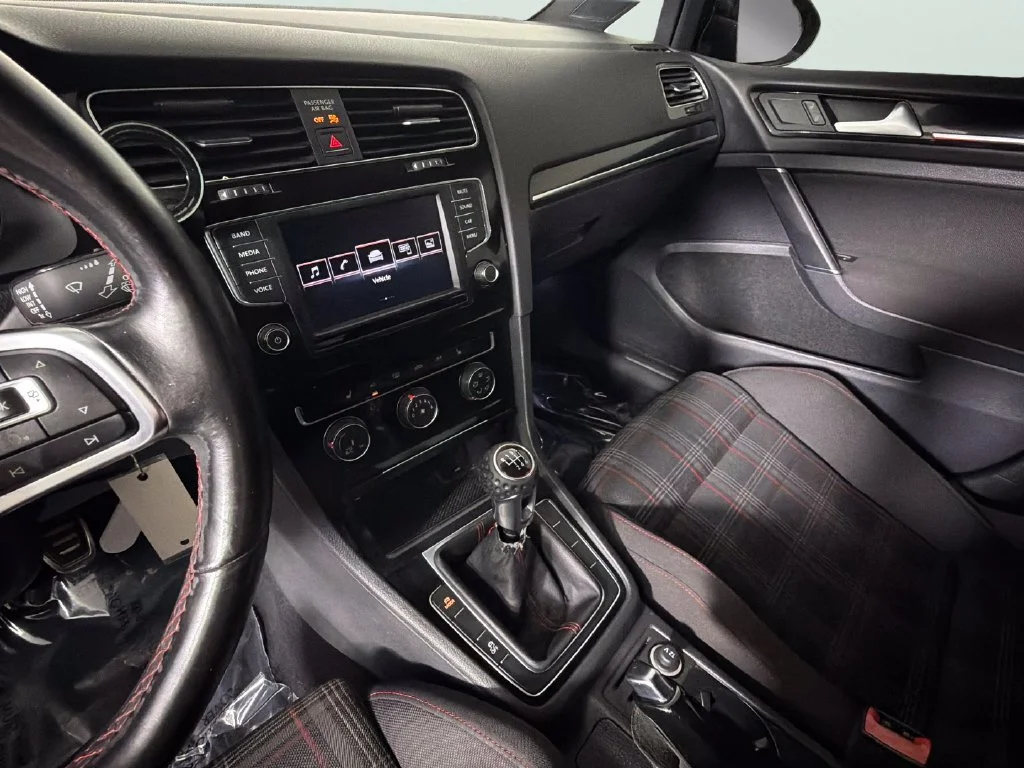 Used 2017 Black Volkswagen S 4-Door image 20