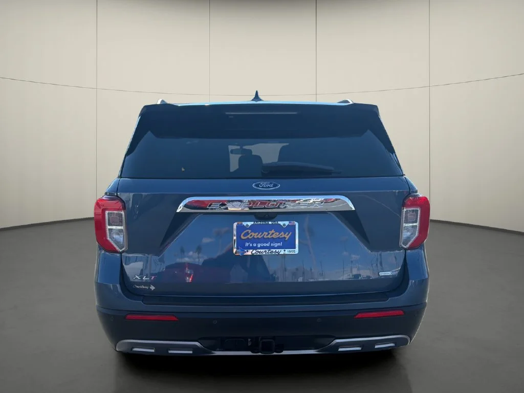 Used 2020 Blue Ford XLT image 6