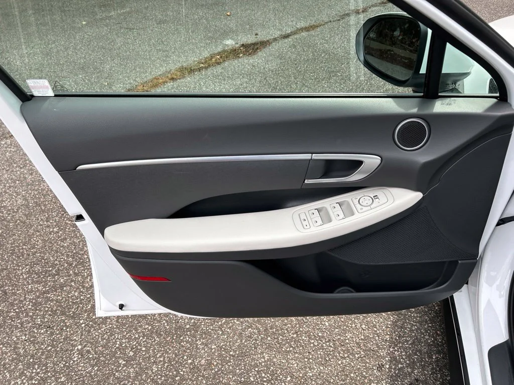 Certified Used 2026 White Hyundai SE image 14