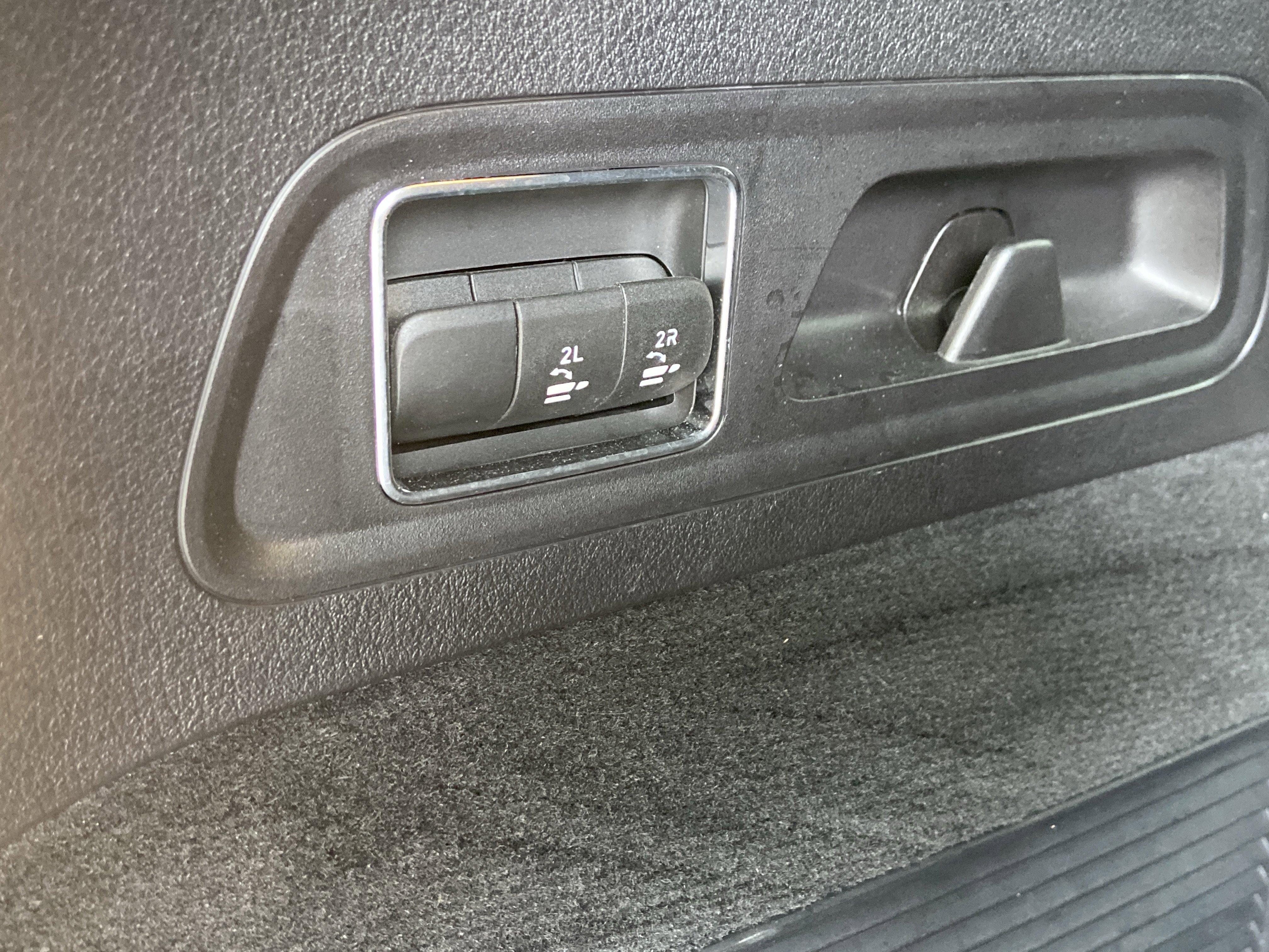 Certified Used 2025 Polar White Mercedes-Benz GLS 580 4MATIC® SUV image 11